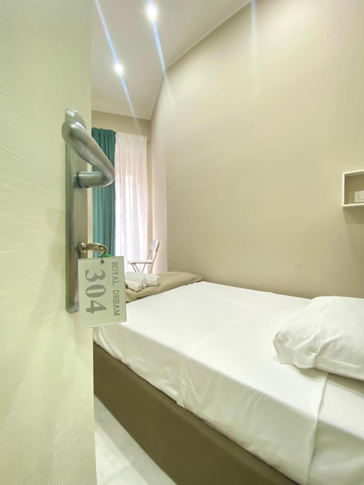 Royal Dream Bed & Breakfast Naples Luaran gambar