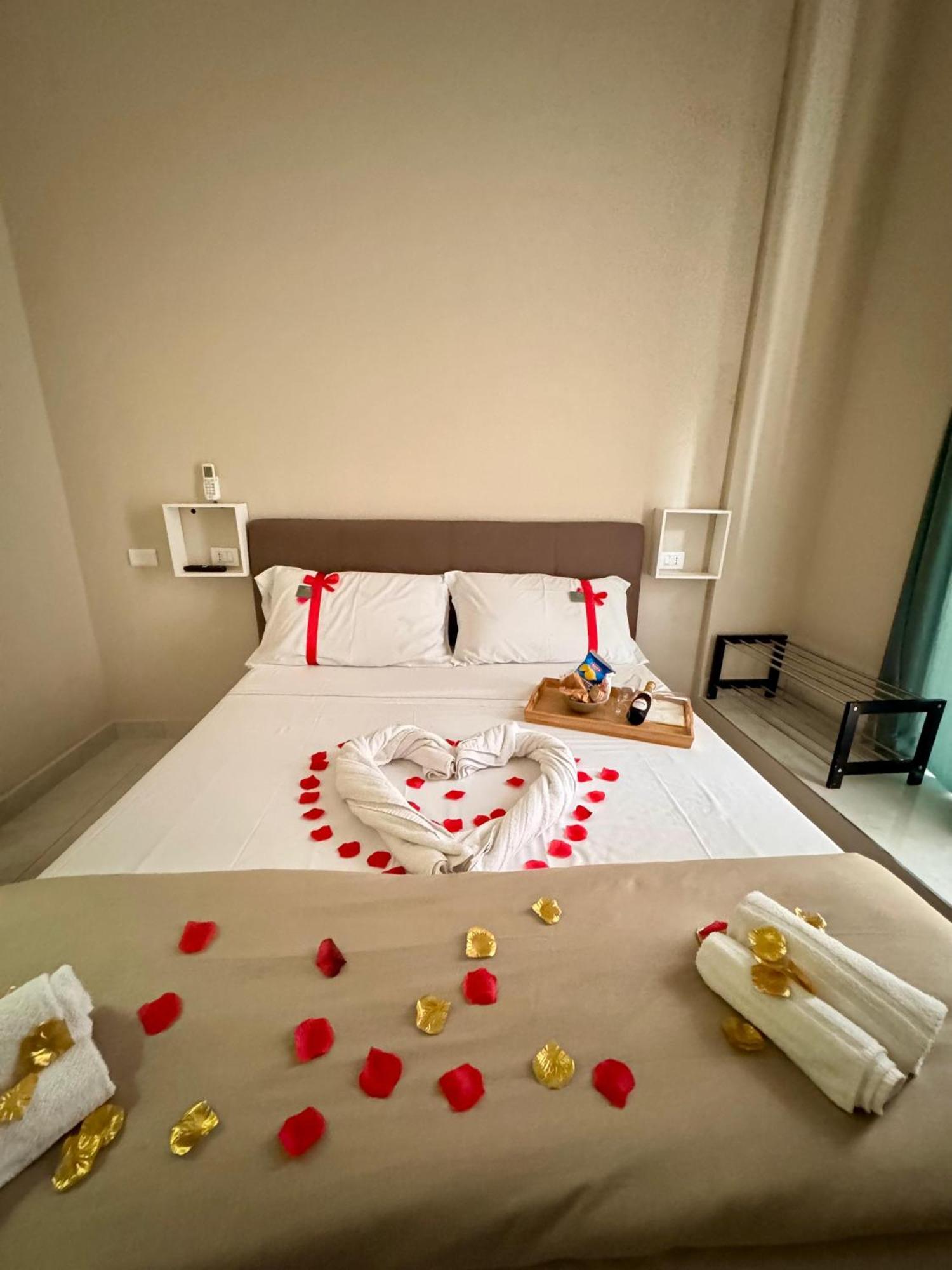 Royal Dream Bed & Breakfast Naples Luaran gambar